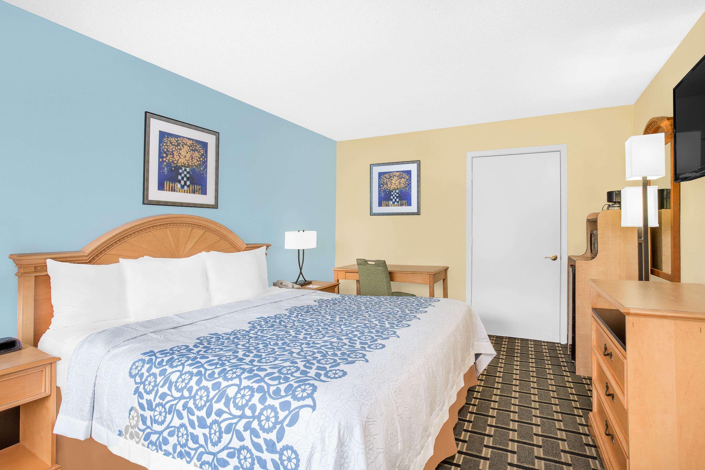 Days Inn By Wyndham Ruther Glen Kings Dominion Area Εξωτερικό φωτογραφία