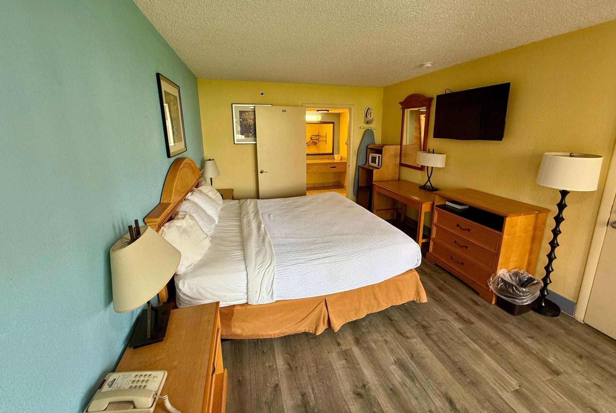 Days Inn By Wyndham Ruther Glen Kings Dominion Area Εξωτερικό φωτογραφία
