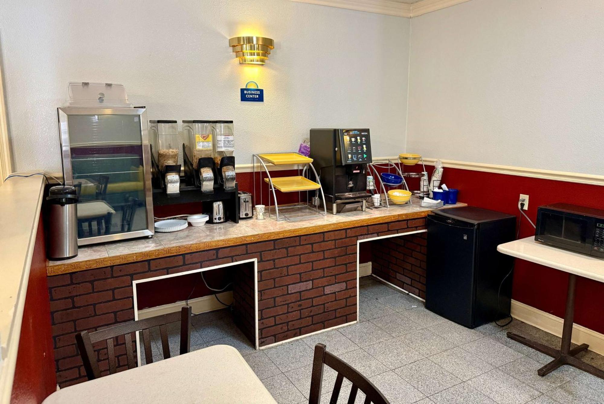 Days Inn By Wyndham Ruther Glen Kings Dominion Area Εξωτερικό φωτογραφία