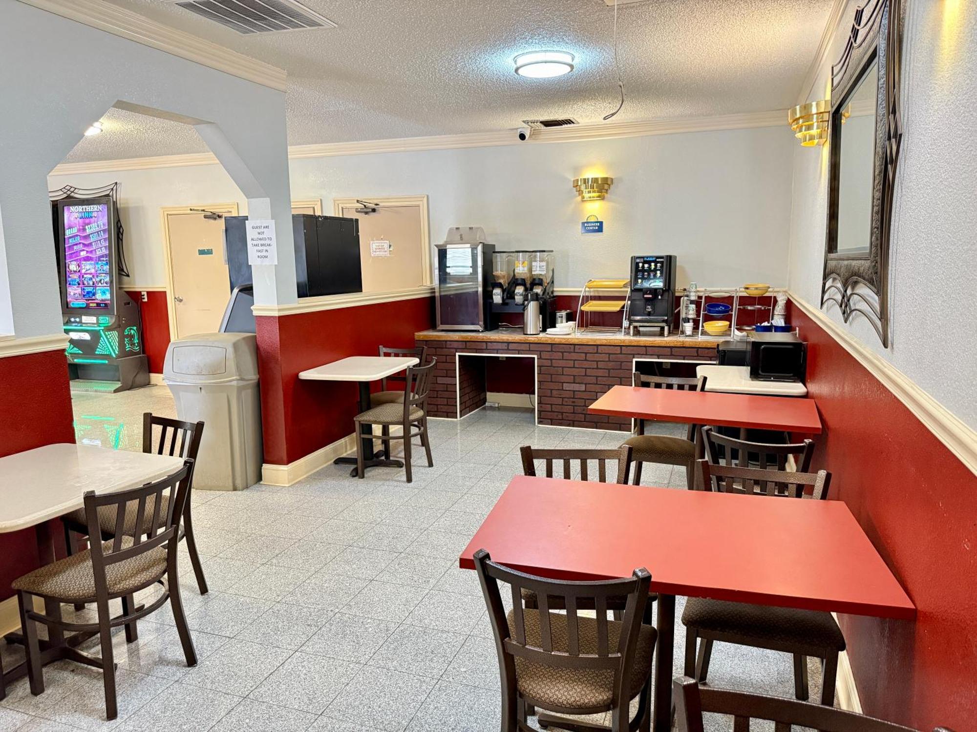 Days Inn By Wyndham Ruther Glen Kings Dominion Area Εξωτερικό φωτογραφία